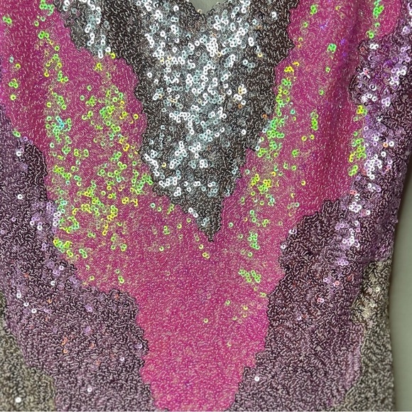 B. Darlin Sequin V-Neck Bodycon Silver and Pink Dress Size M - Picture 5 of 8